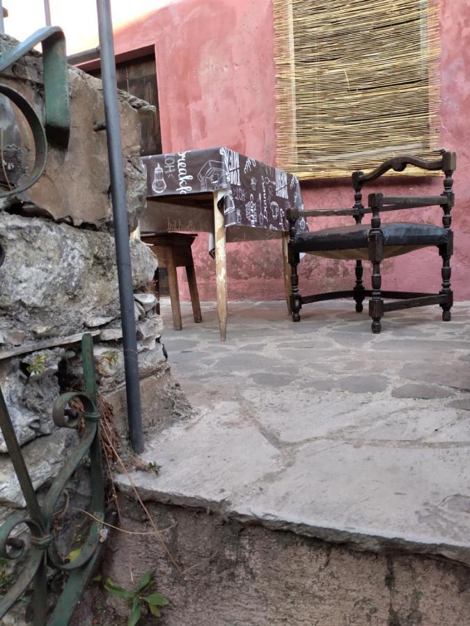 Medieval Village B&B Ne Eksteriør bilde