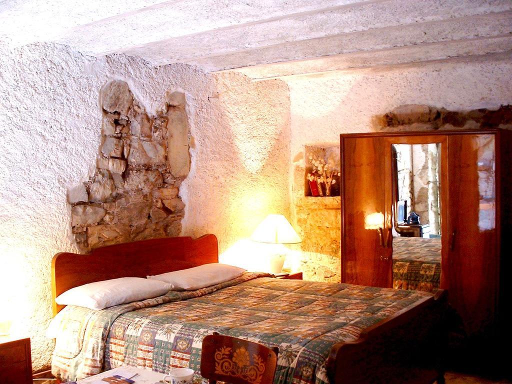 Medieval Village B&B Ne Rom bilde
